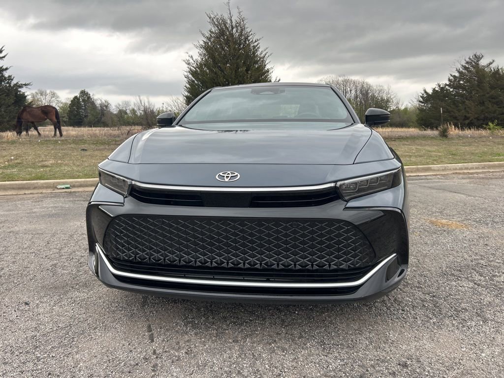 Used 2026 Toyota Crown Nightshade image 2