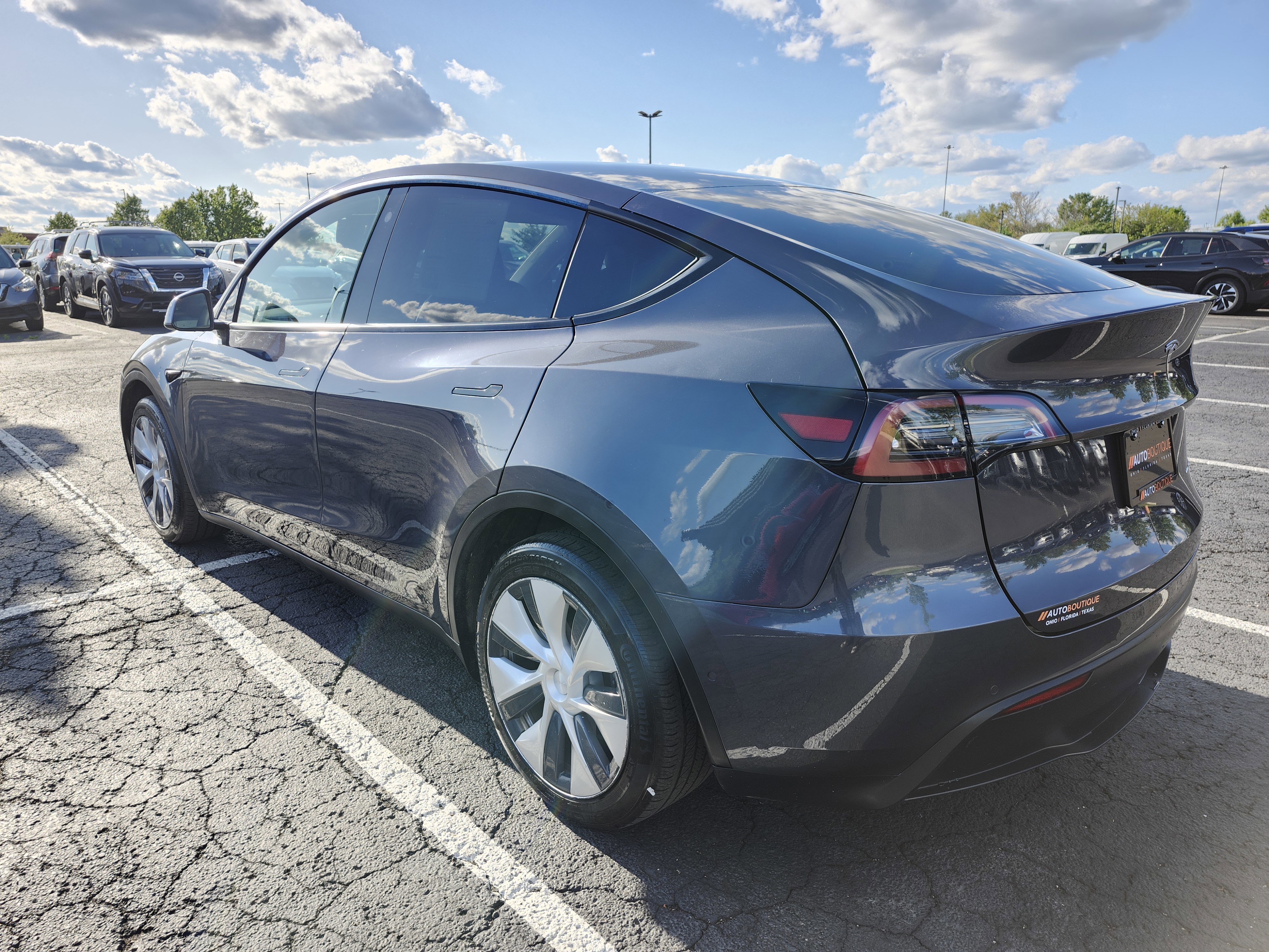 Used 2021 Tesla Model Y Long Range AWD/4WD image 13