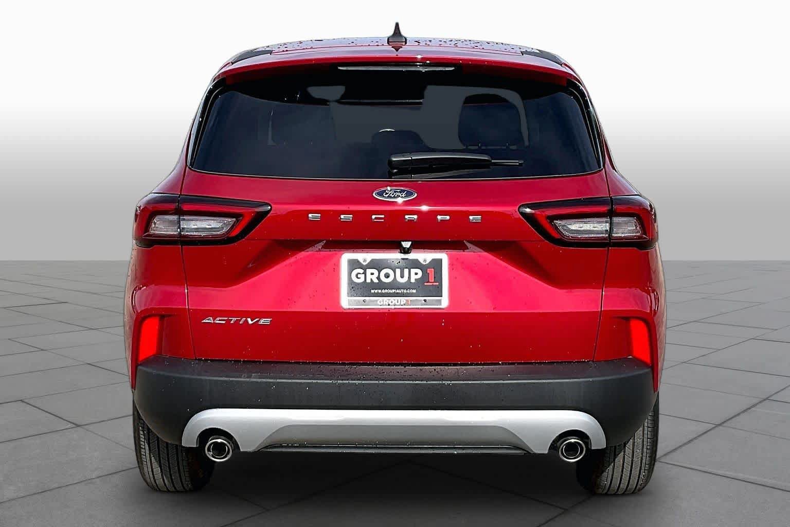 Used 2026 Ford Escape Active w/ Cold Weather Package FWD image 5