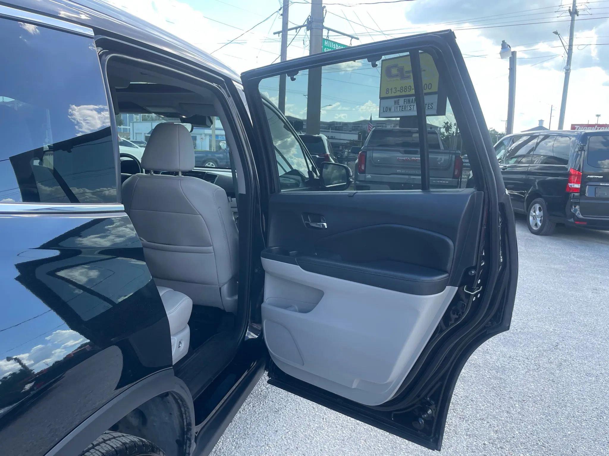 Used 2019 Honda Pilot Elite image 26