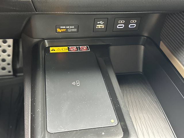Used 2026 Toyota Camry SE w/ Multimedia Upgrade Package FWD image 23