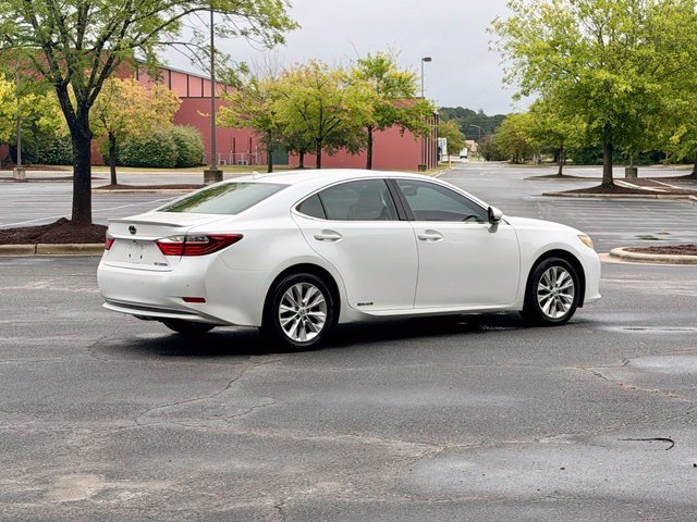 Used 2013 Lexus ES 300h w/ Luxury Pkg FWD image 8