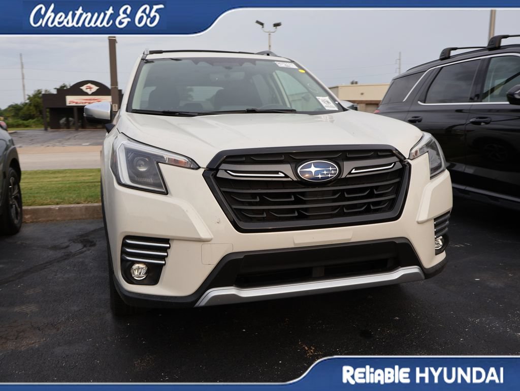 Used 2024 Subaru Forester Touring w/ Pop Package 2 AWD/4WD image 3