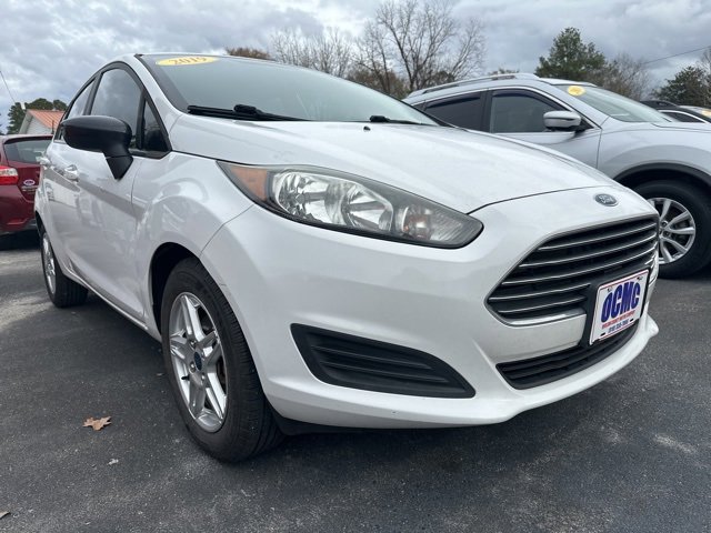 Used 2019 Ford Fiesta SE image 1