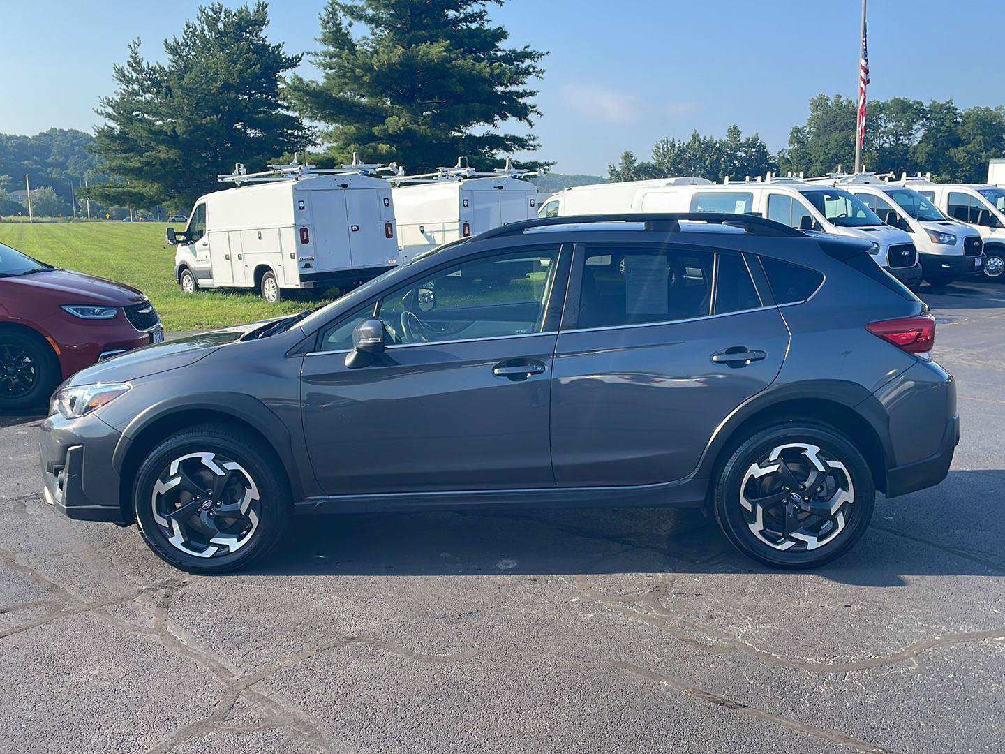 Used 2023 Subaru Crosstrek 2.5i Limited AWD/4WD image 2