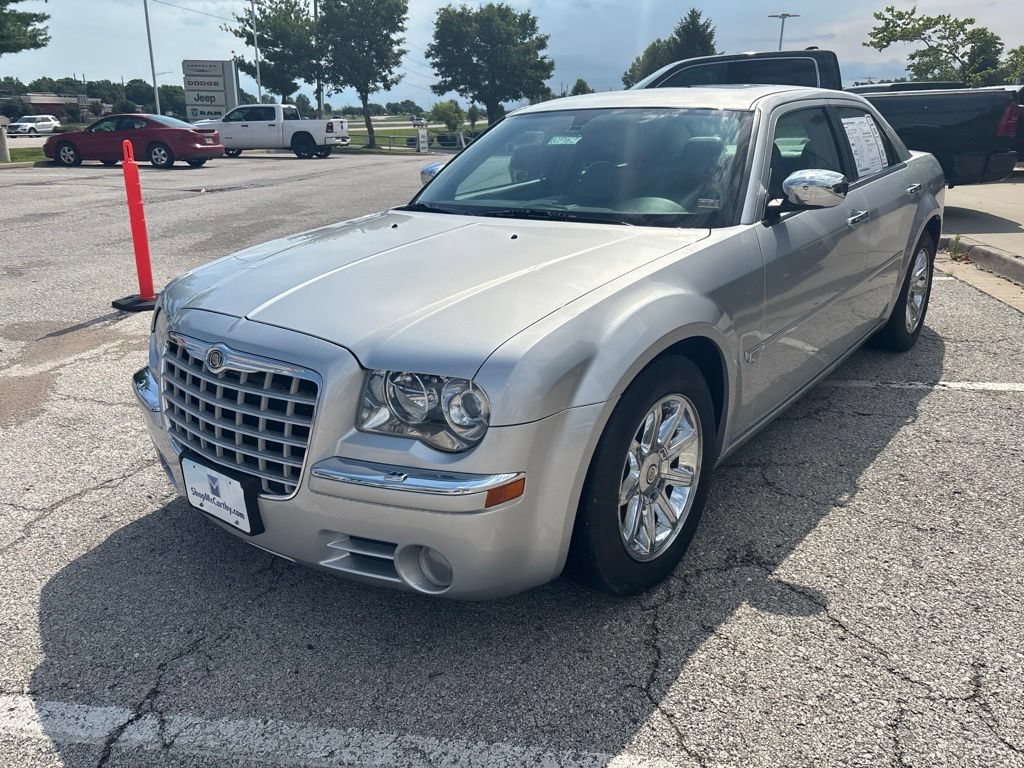 Used 2005 Chrysler 300 C w/ Sound Group II RWD image 12
