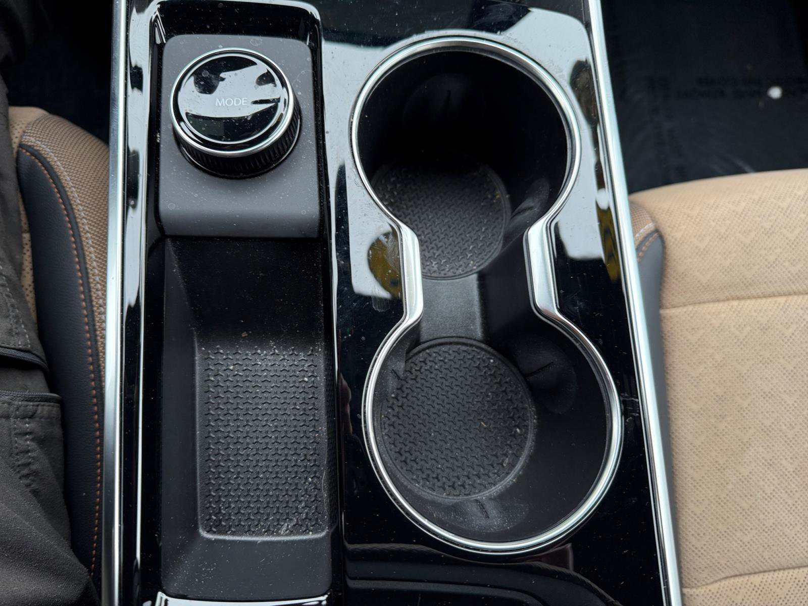 Used 2025 Chevrolet Equinox ACTIV w/ Safety and Technology Package image 33