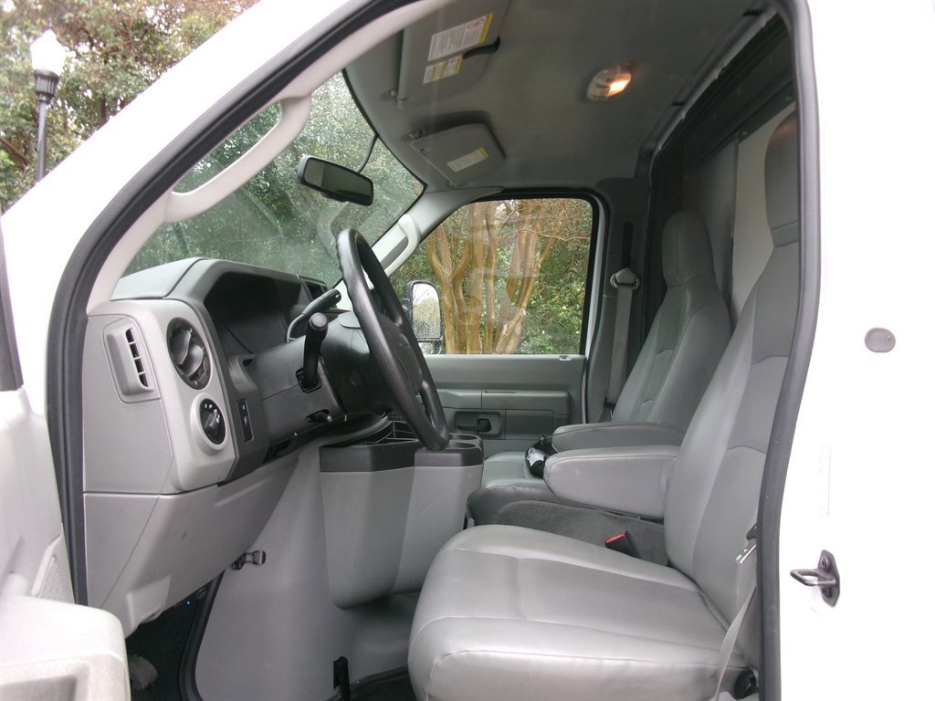 Used 2017 Ford E-350 and Econoline 350 Super Duty RWD image 24