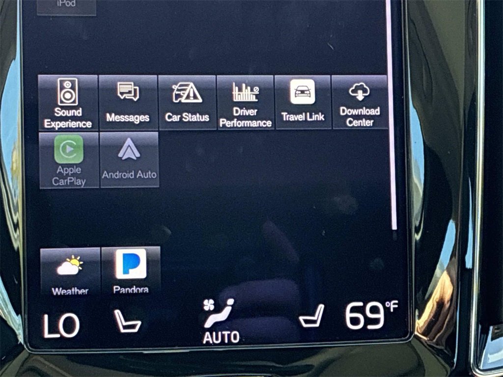 Used 2021 Volvo S60 T5 Inscription image 39