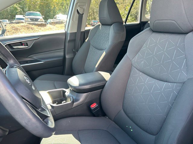 Used 2022 Toyota RAV4 XLE w/ Convenience Package AWD/4WD image 13