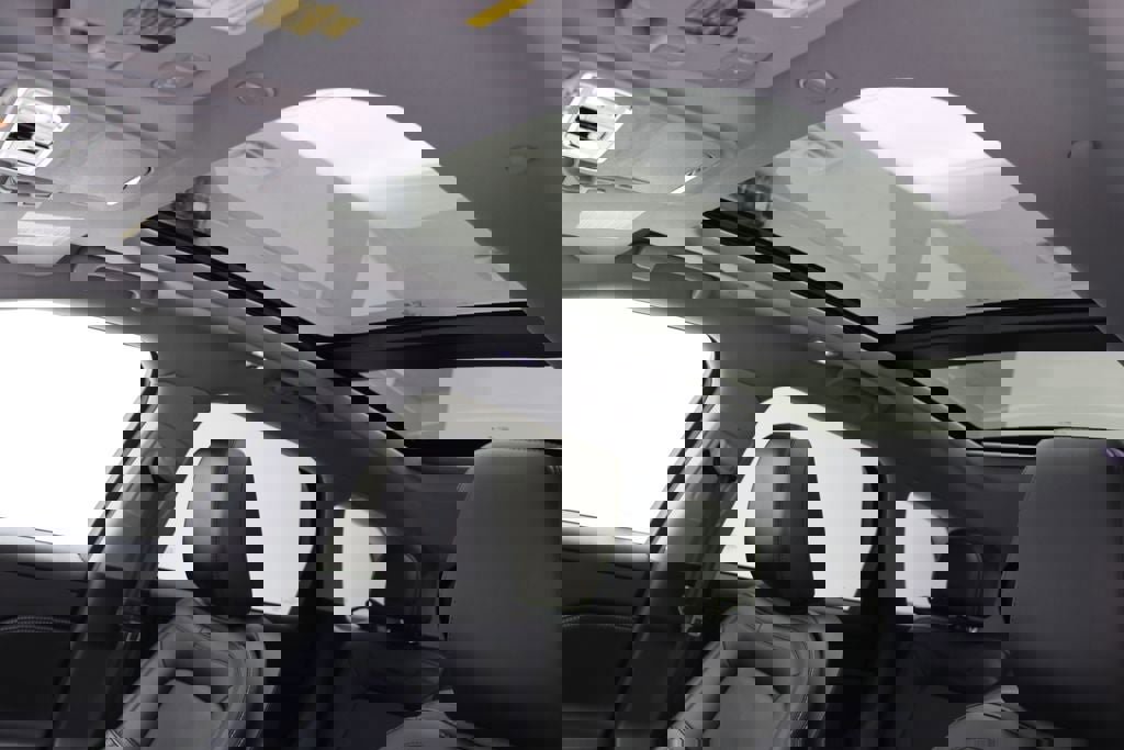 Used 2022 Lincoln Corsair Reserve w/ Equipment Group 201A image 19