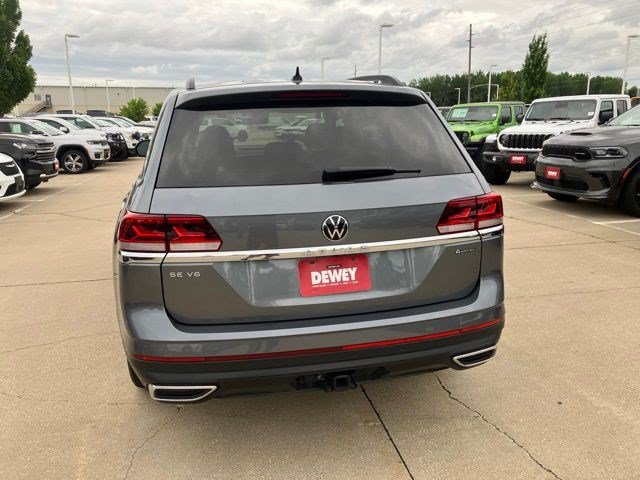 Used 2023 Volkswagen Atlas SE AWD/4WD image 3
