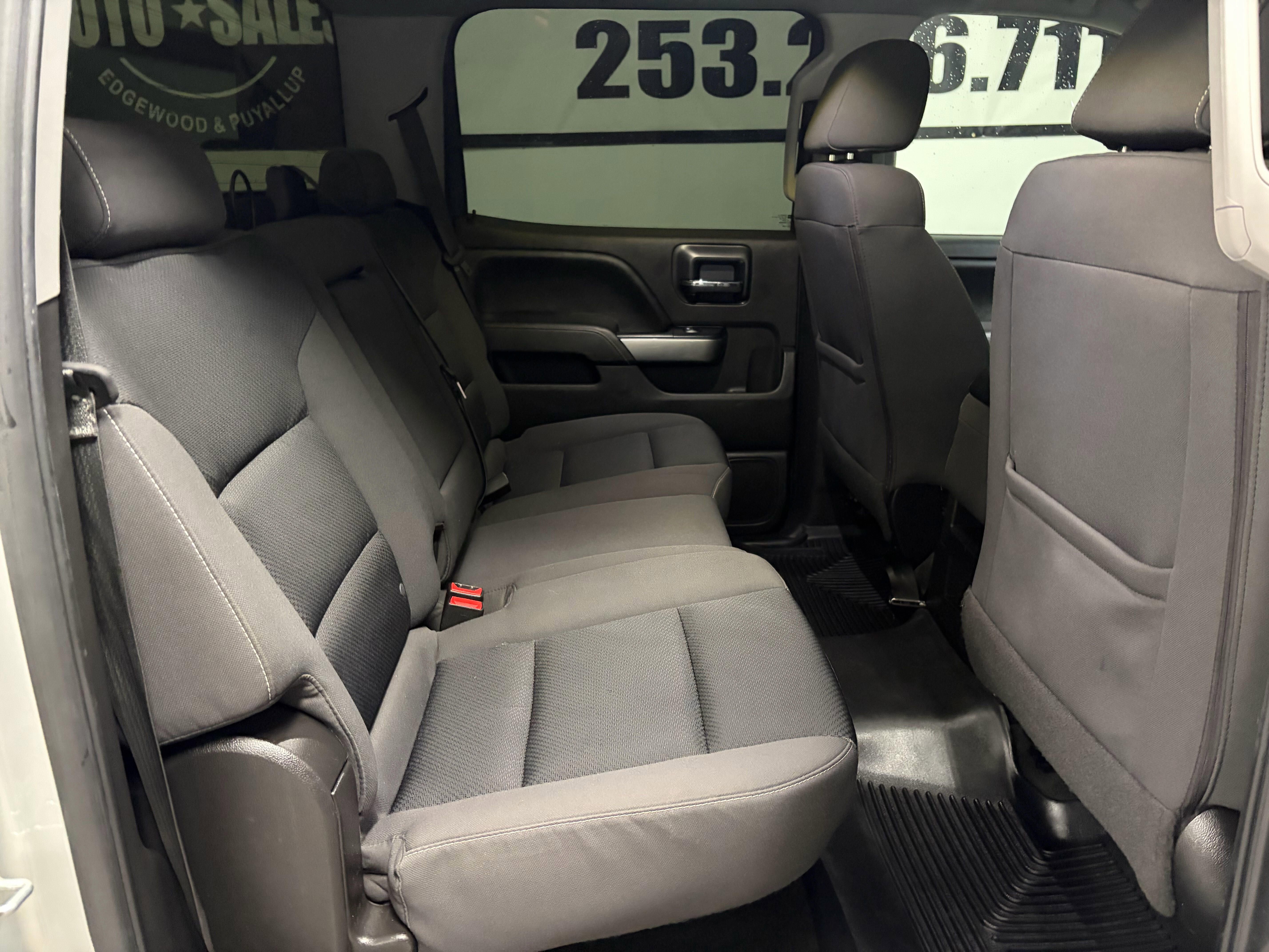 Used 2018 Chevrolet Silverado 1500 LT w/ All Star Edition AWD/4WD image 20