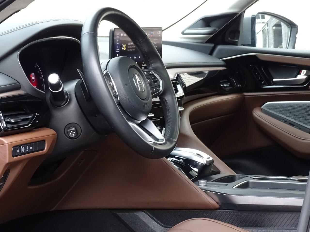 Used 2025 Acura MDX SH-AWD w/ Technology Package image 16