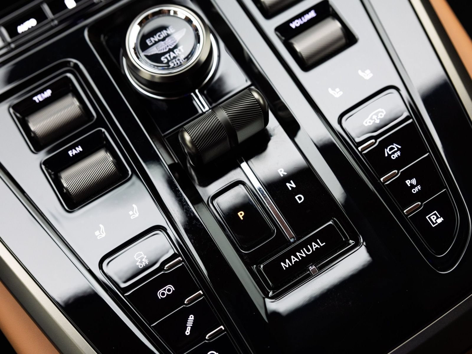 New 2026 Aston Martin DBX S AWD/4WD image 35