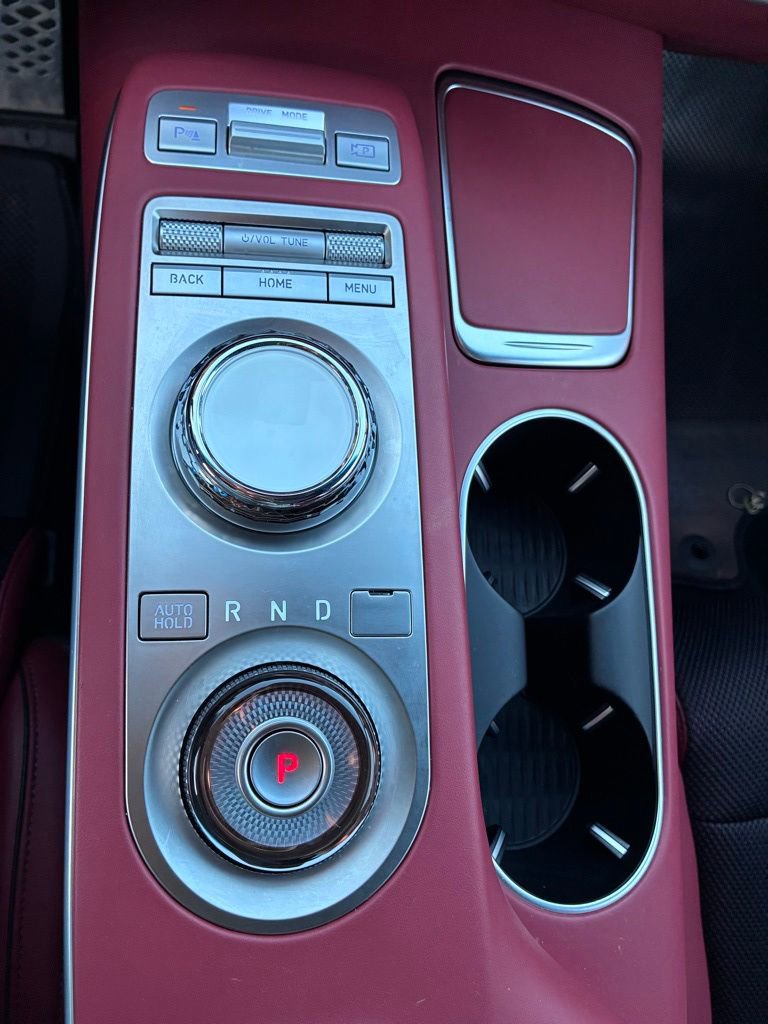 Used 2025 Genesis GV70 3.5T Sport image 36