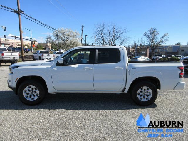 Used 2024 Nissan Frontier SV image 7