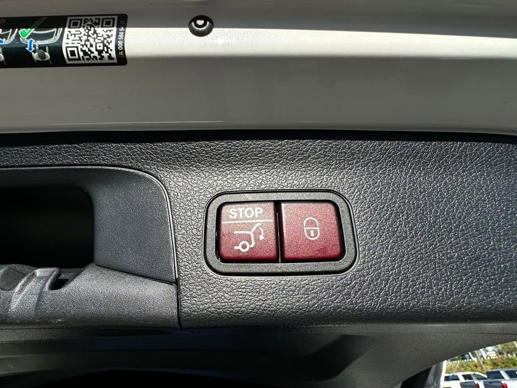 Used 2023 Mercedes-Benz GLS 63 AMG 4MATIC image 40