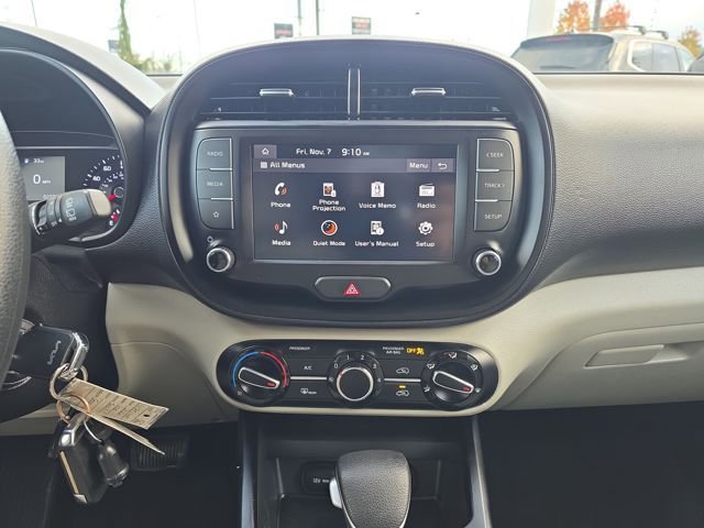 Used 2022 Kia Soul LX image 23