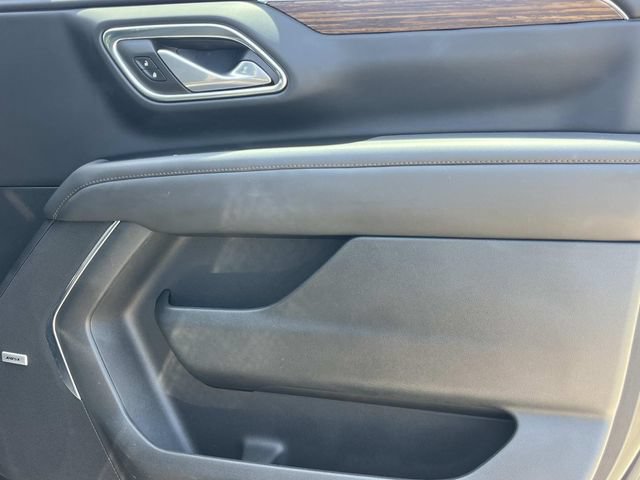 Used 2024 Chevrolet Tahoe High Country w/ Advanced Technology Package AWD/4WD image 25