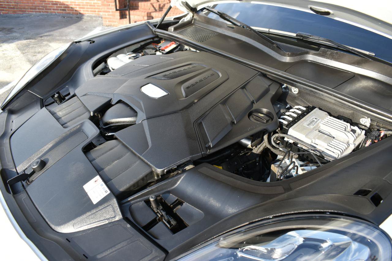 Used 2019 Porsche Cayenne AWD/4WD image 50