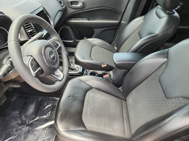 Used 2021 Jeep Compass Latitude w/ Sun and Sound Group FWD image 13