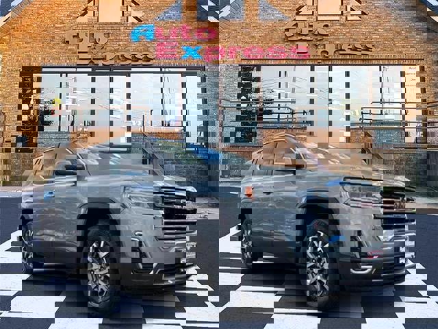 Used 2023 GMC Acadia SLE