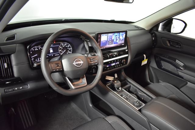 New 2026 Nissan Pathfinder SV AWD/4WD image 13