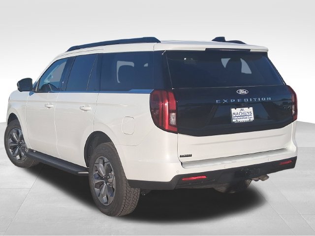 New 2027 Ford Expedition Active AWD/4WD image 4