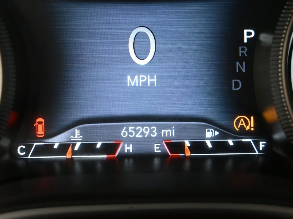 Used 2019 Jeep Cherokee Limited image 14