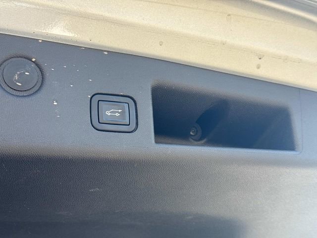 Used 2022 Chevrolet Equinox LT image 14