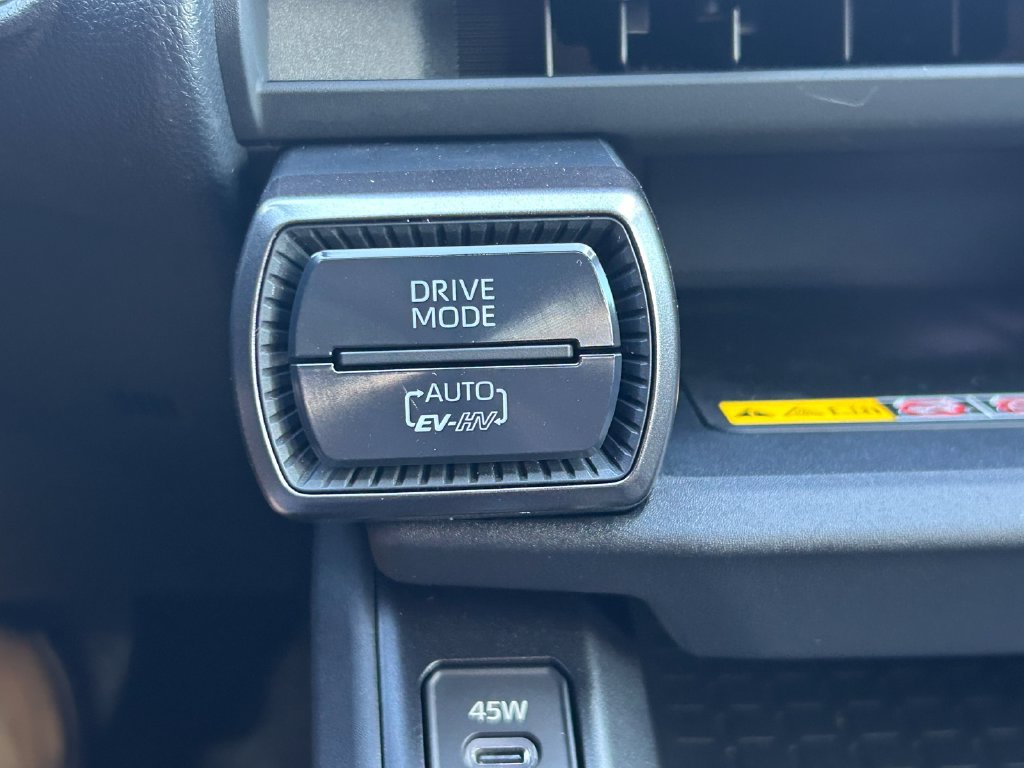 New 2026 Toyota RAV4 XSE AWD/4WD image 32