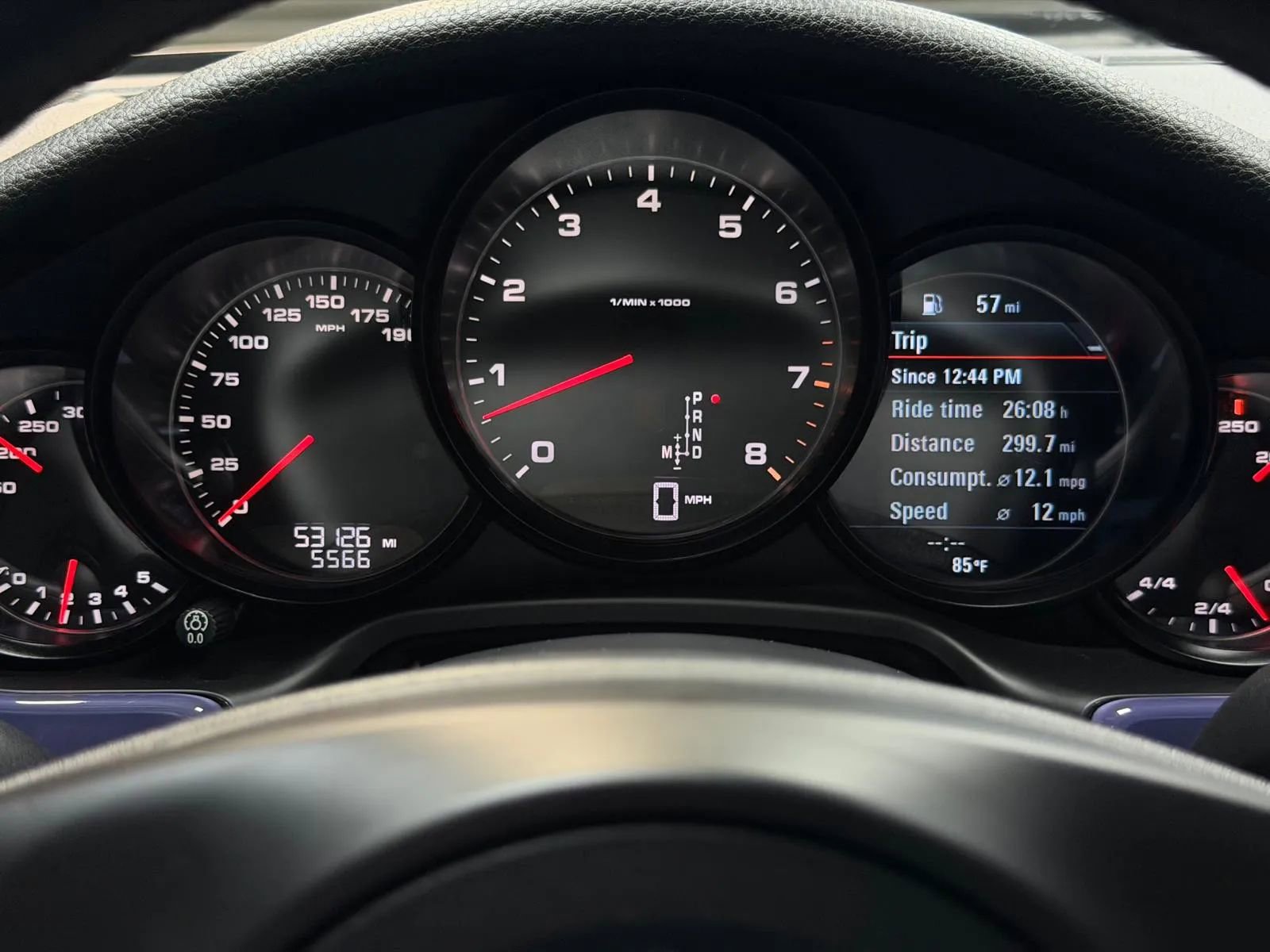 Used 2015 Porsche Panamera 4 image 18