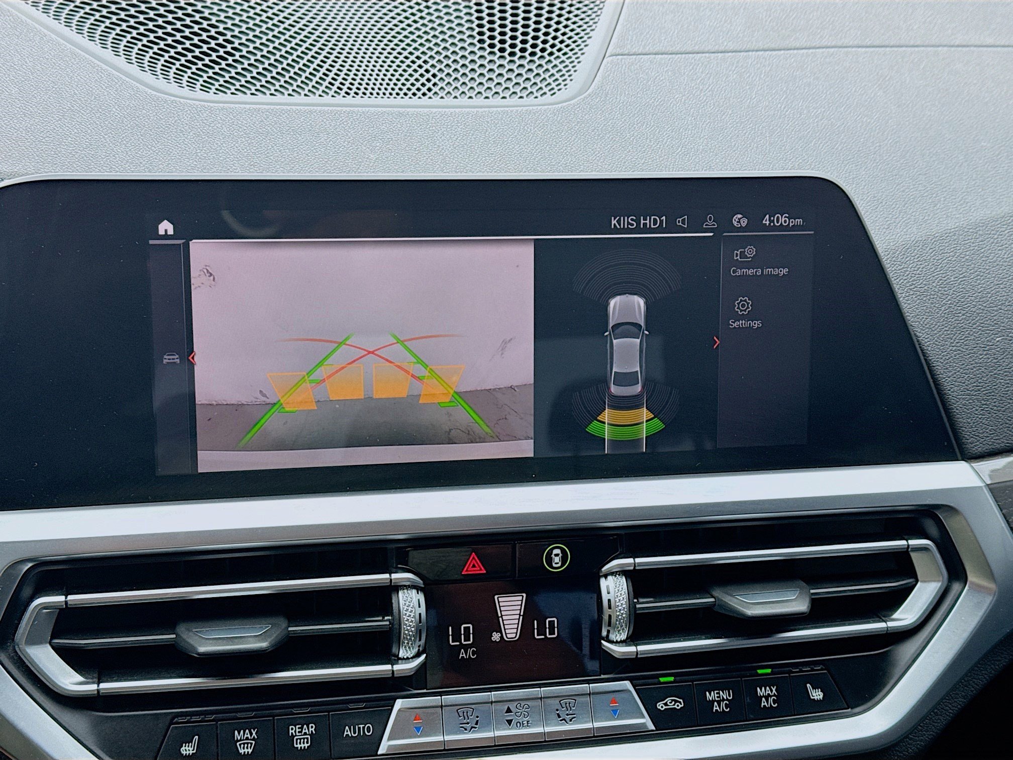 Used 2020 BMW 330i Sedan w/ M Sport Package image 10