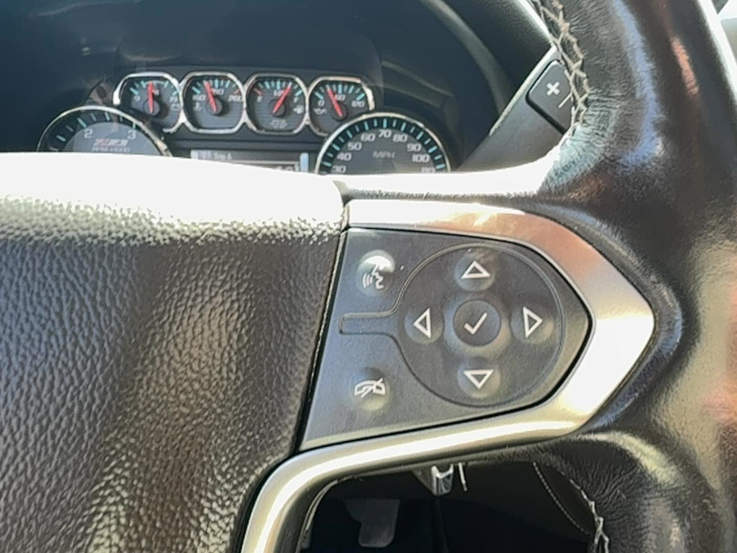 Used 2019 Chevrolet Silverado 3500 LTZ w/ Duramax Plus Package AWD/4WD image 25