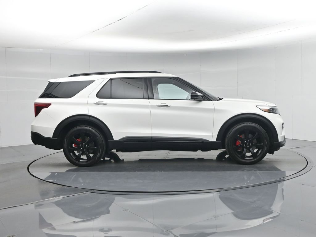 Used 2023 Ford Explorer ST w/ Equipment Group 401A AWD/4WD image 31