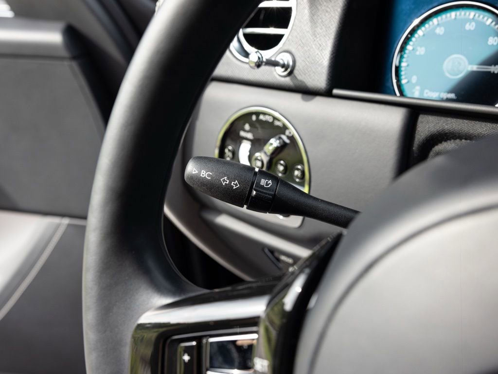 Certified 2021 Rolls-Royce Cullinan AWD/4WD image 39