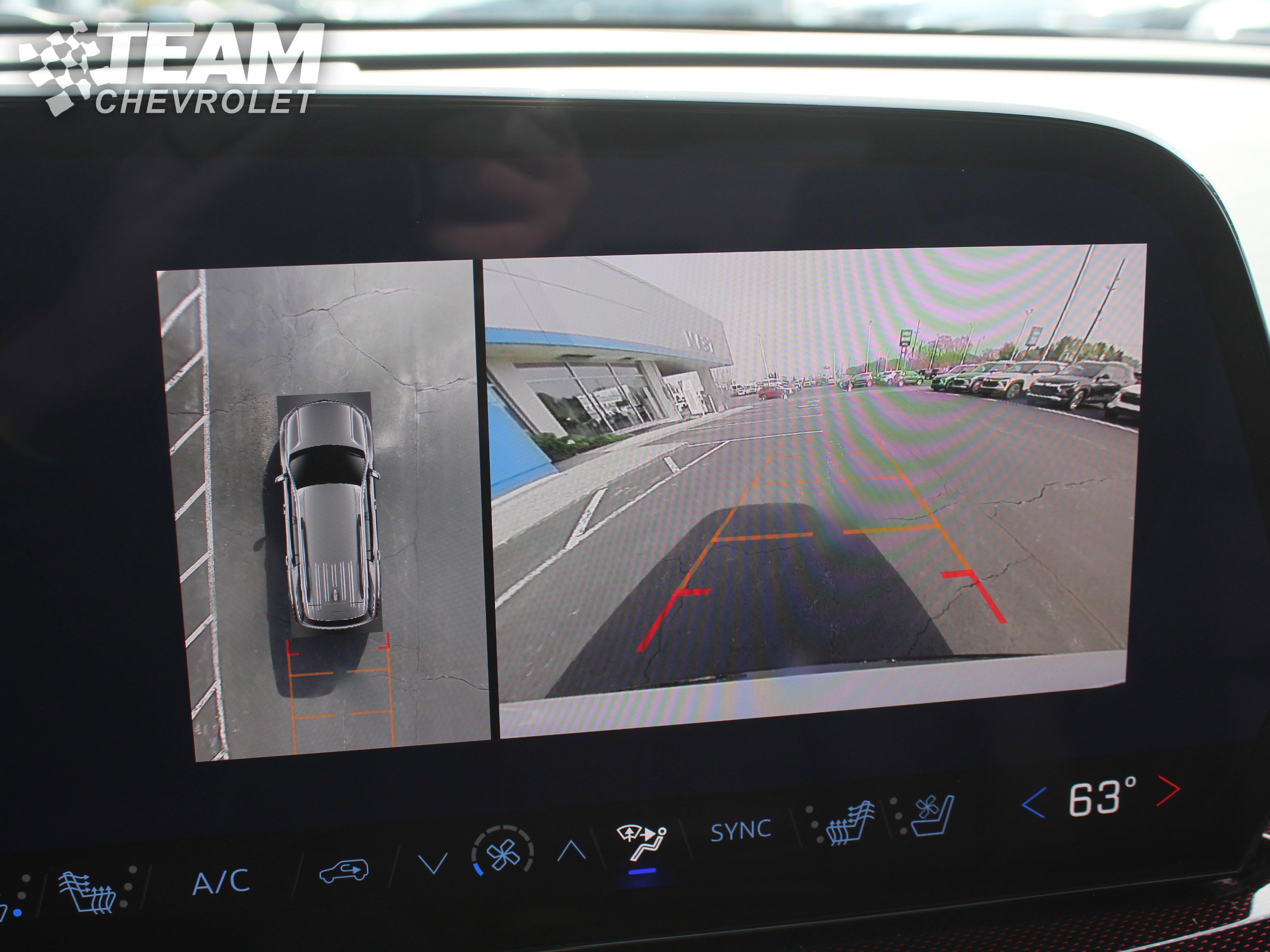 Used 2024 Chevrolet Traverse RS w/ LPO, Floor Liner Package image 18