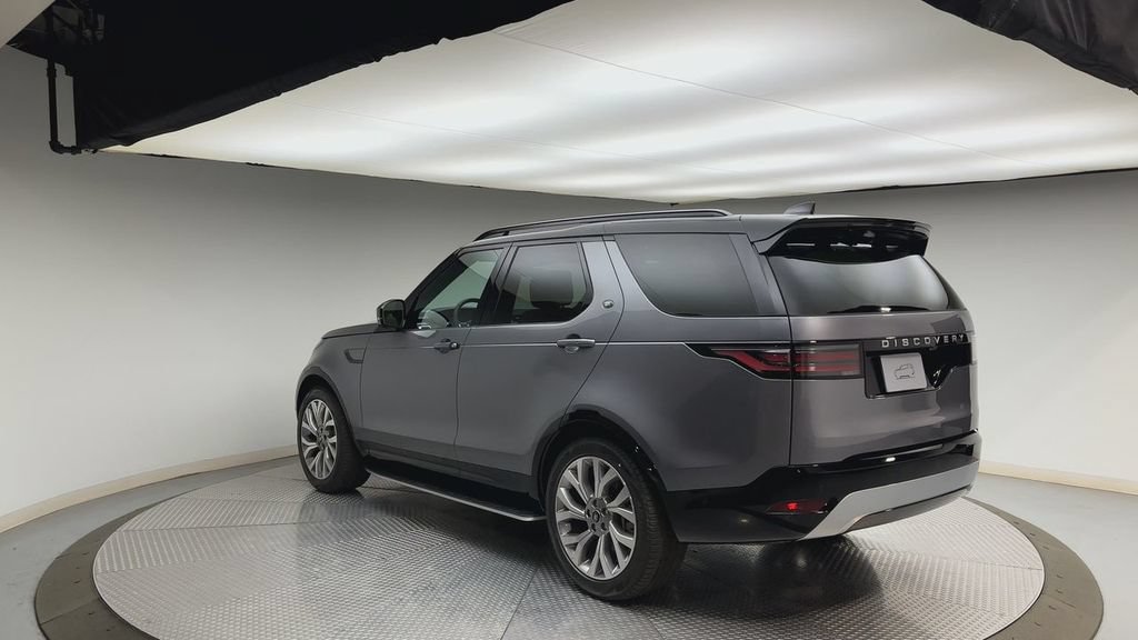 New 2026 Land Rover Discovery Limited Edition AWD/4WD image 4