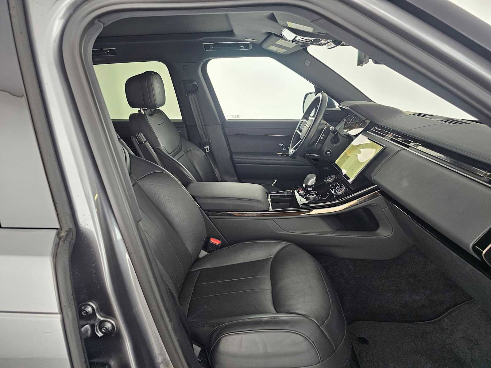 Used 2023 Land Rover Range Rover Sport SE image 10