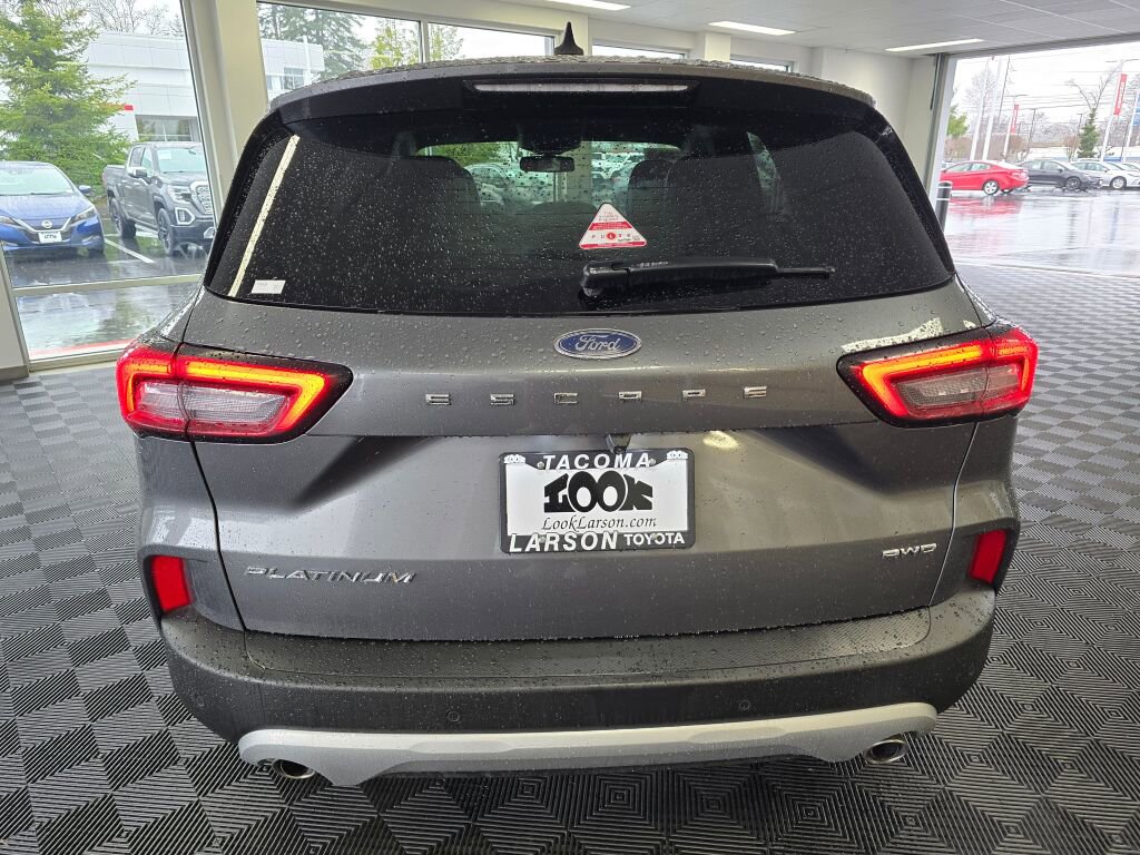 Used 2024 Ford Escape Platinum image 4