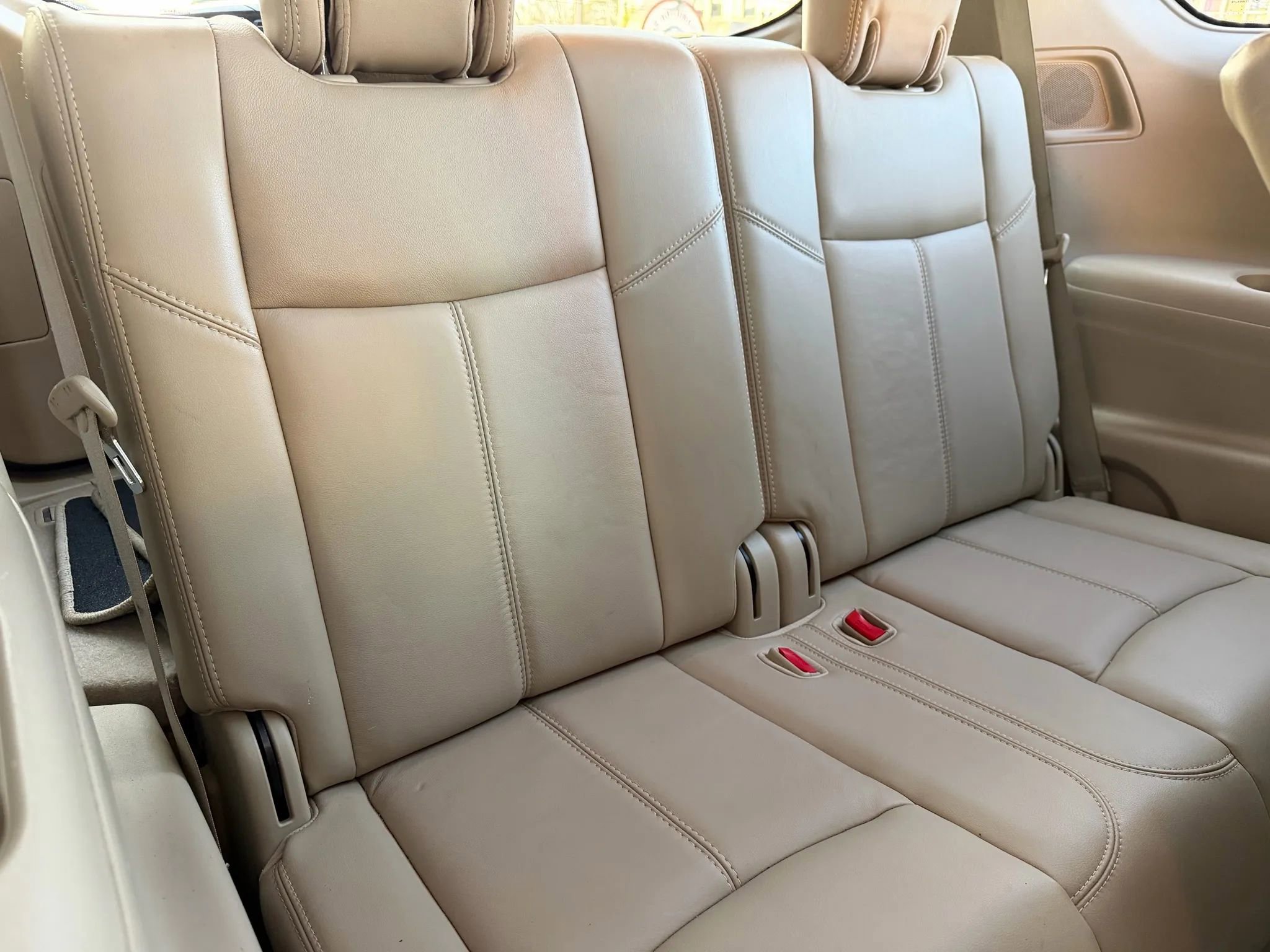 Used 2013 Nissan Pathfinder SL w/ SL Premium Pkg image 16