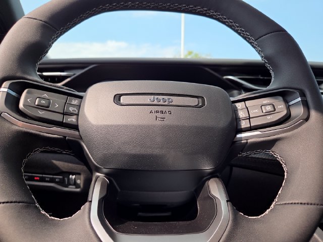 New 2026 Jeep Cherokee Overland w/ Advanced Pro Tech Group AWD/4WD image 38