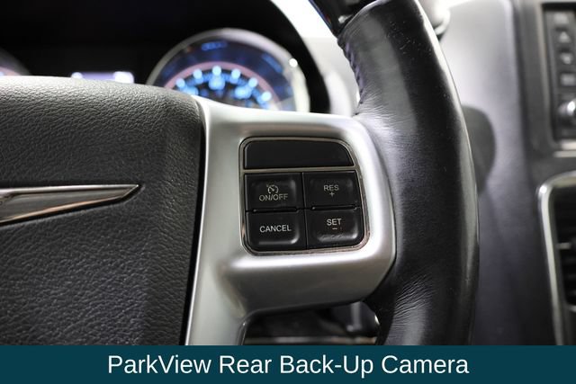 Used 2012 Chrysler Town & Country Limited w/ Luxury Group FWD image 17