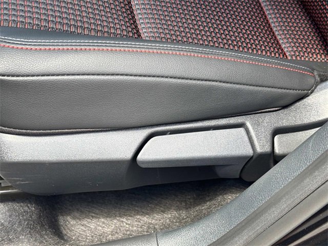 New 2025 Nissan Kicks SR w/ SR Premium Package image 24