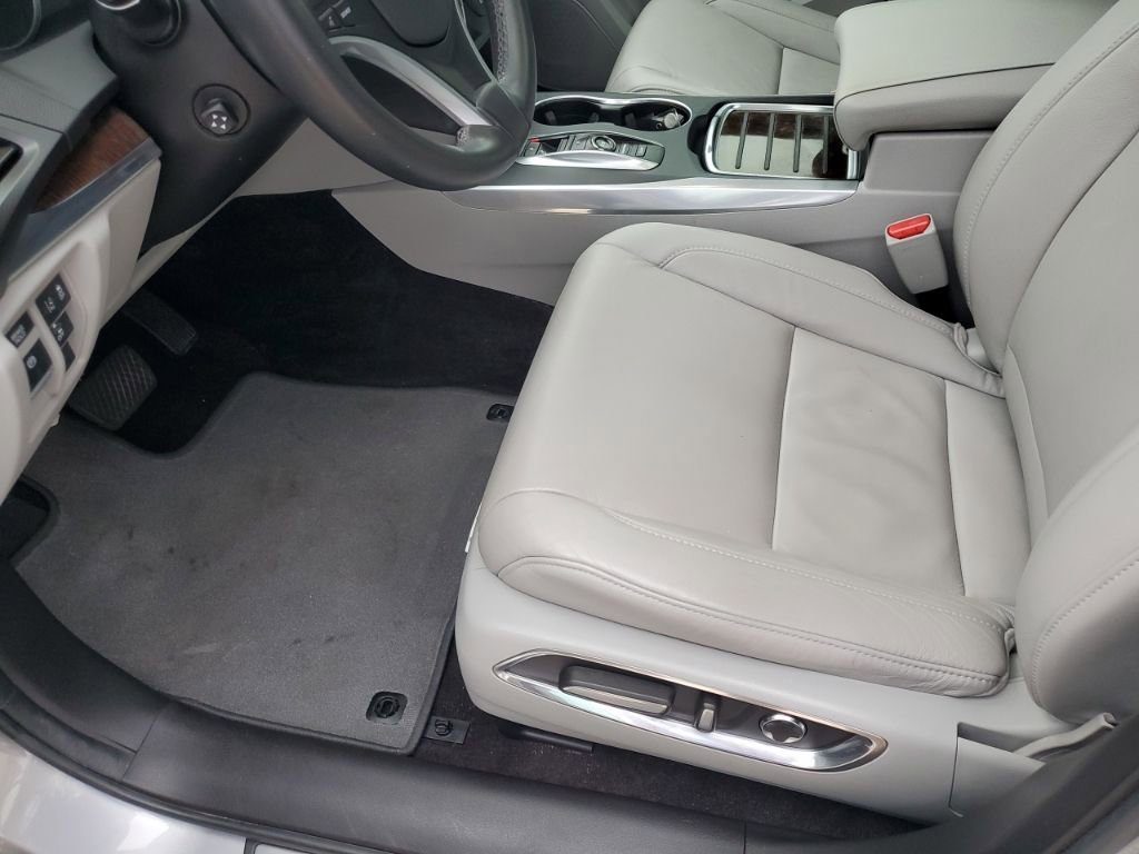 Used 2020 Acura MDX FWD image 31