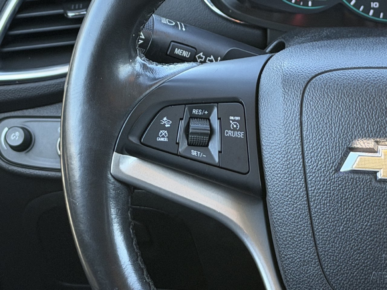 Used 2020 Chevrolet Trax Premier w/ LPO, Protection Package FWD image 13