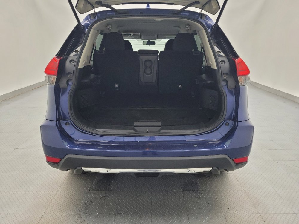 Used 2017 Nissan Rogue SV image 29