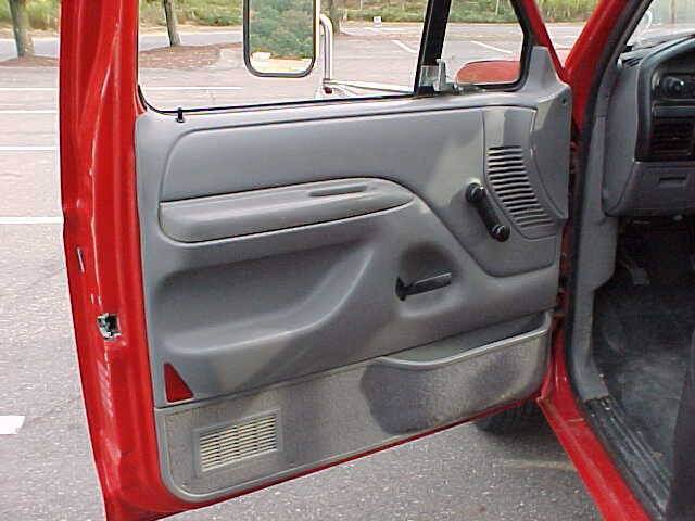 Used 1997 Ford F350 2WD Regular Cab image 14