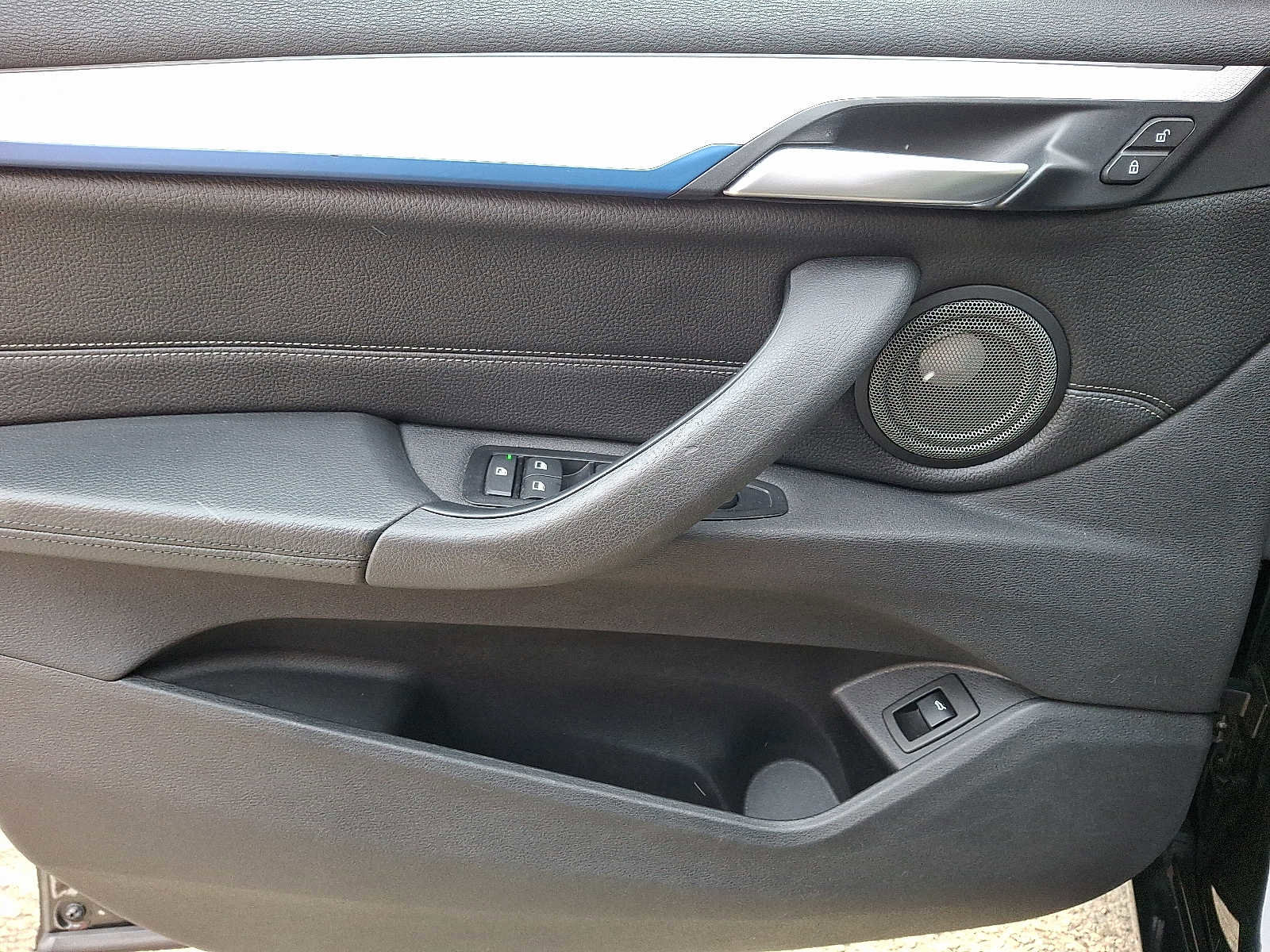 Used 2017 BMW X1 xDrive28i image 12